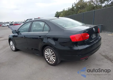 2014 Volkswagen Jetta 1.8T Sel from USA, damaged, VIN 3VWL17AJ7EM387562